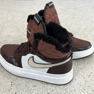 AIR JORDAN WOMEN SZ 10 Rare Brown fur crème white.